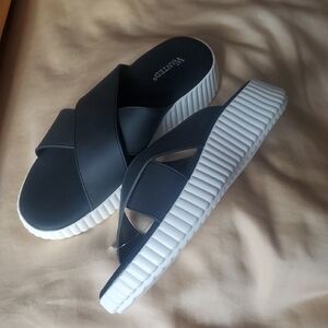 WANTED Black Crisscross Slide Sandals with White Ribbed Platform NWBox